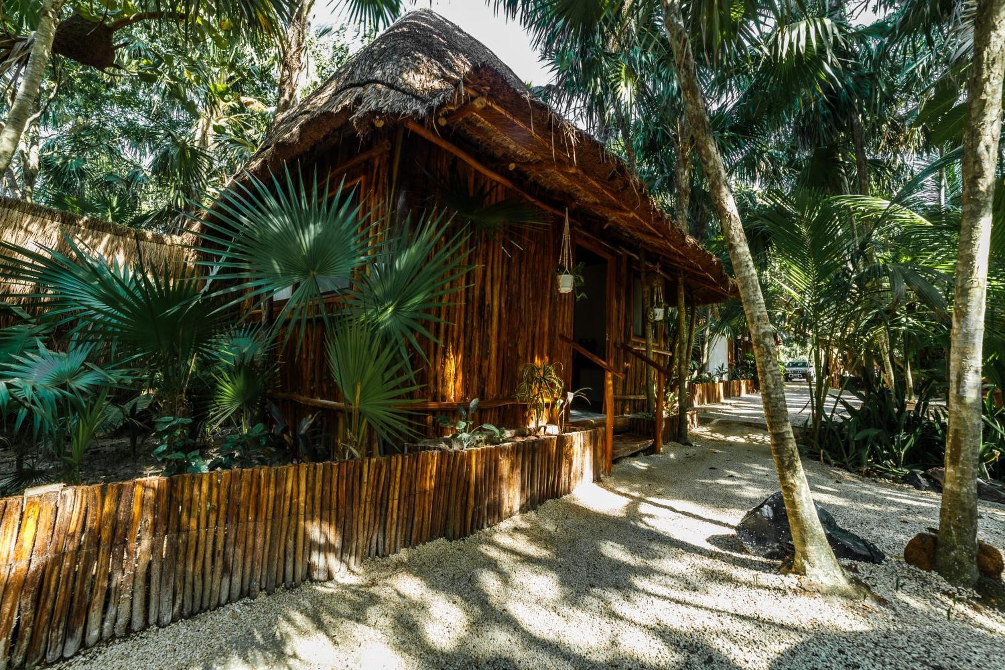 Eco Banitas Tulum Hotel Exterior photo