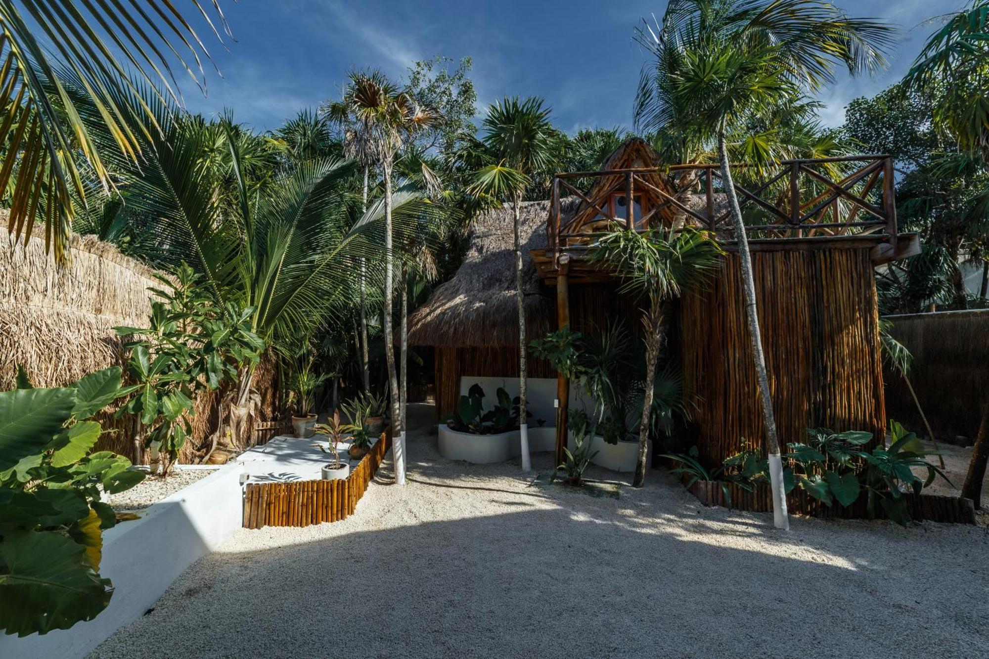 Eco Banitas Tulum Hotel Exterior photo